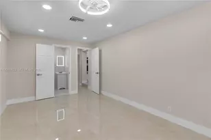 378 SW 6th St, Florida City, FL 33034 - Photo 21