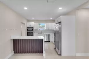 378 SW 6th St, Florida City, FL 33034 - Photo 9