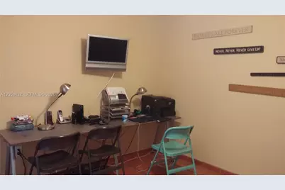 3917 Adra Ave #E-46A, Doral, FL 33178 - Photo 11