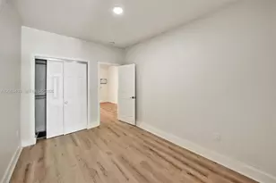 244 SW 14th Ave, Miami, FL 33135 - Photo 35