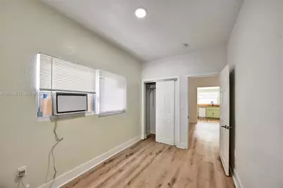 244 SW 14th Ave, Miami, FL 33135 - Photo 15