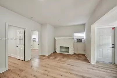 244 SW 14th Ave, Miami, FL 33135 - Photo 21