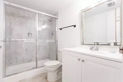 1420 Brickell Bay Dr #1604B, Miami, FL 33131 - Photo 17