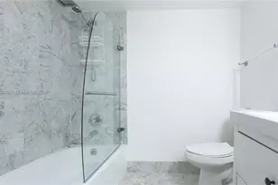 1420 Brickell Bay Dr, Miami, FL 33131 - Photo 13