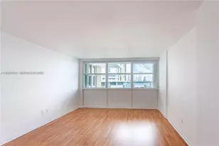1420 Brickell Bay Dr, Miami, FL 33131 - Photo 7
