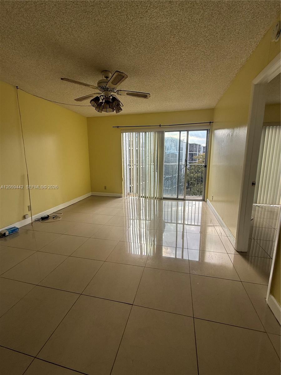8740 N Sherman Cir #402 main architectural view