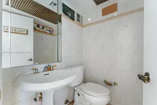 3732 NE 166th St, North Miami Beach, FL 33160 - Photo 15