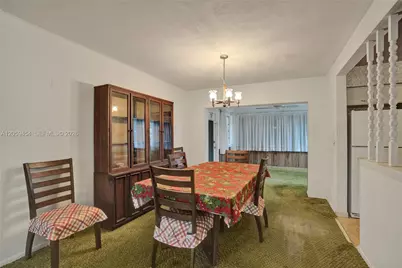 420 SW 71st Way, Pembroke Pines, FL 33023 - Photo 9