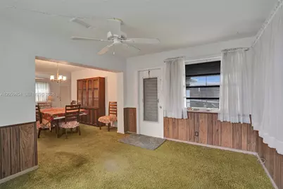 420 SW 71st Way, Pembroke Pines, FL 33023 - Photo 21