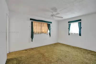 420 SW 71st Way, Pembroke Pines, FL 33023 - Photo 33