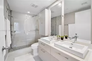 45 SW 9th St, Miami, FL 33130 - Photo 23