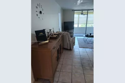 2821 Somerset Dr #312, Lauderdale Lakes, FL 33311 - Photo 9