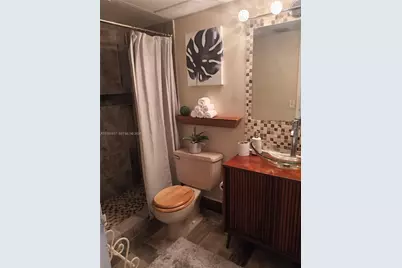 2821 Somerset Dr #312, Lauderdale Lakes, FL 33311 - Photo 9