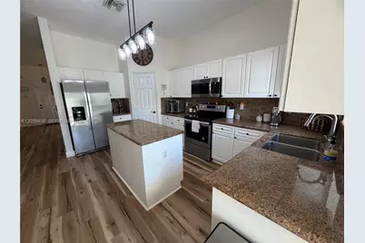 2362 SE 19th Ct, Homestead, FL 33035 - Photo 15