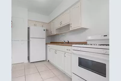 744 85th St #3, Miami Beach, FL 33141 - Photo 3