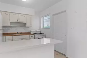 744 85th St, Miami Beach, FL 33141 - Photo 5