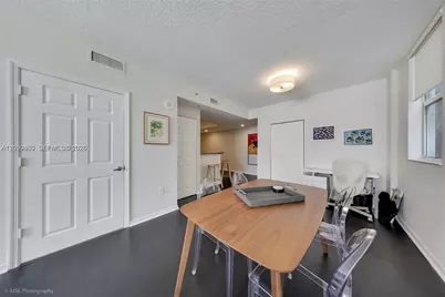 115 SW 11th St #505, Miami, FL 33130 - Photo 5