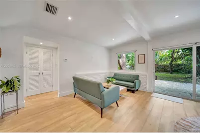 14995 NE 9th Ave, Miami, FL 33161 - Photo 13