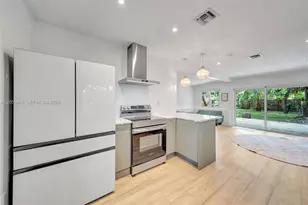 14995 NE 9th Ave, Miami, FL 33161 - Photo 5