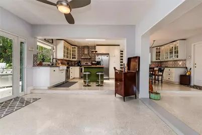 9350 SW 48 St, Miami, FL 33165 - Photo 7