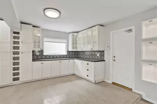 9350 SW 48th St, Miami, FL 33165 - Photo 5