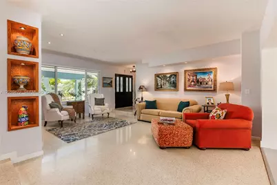 9350 SW 48 St, Miami, FL 33165 - Photo 3