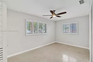 9350 SW 48th St, Miami, FL 33165 - Photo 27