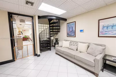 2200 Hollywood Blvd, Hollywood, FL 33020 - Photo 3