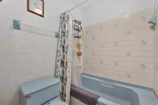 7508 SW 6th Ct, North Lauderdale, FL 33068 - Photo 17