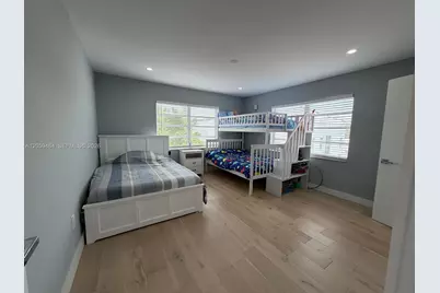 1235 Pennsylvania Ave #4E, Miami Beach, FL 33139 - Photo 3