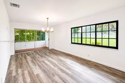 2401 NW 52nd St, Tamarac, FL 33309 - Photo 9