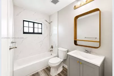 2401 NW 52nd St, Tamarac, FL 33309 - Photo 13