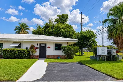 2401 NW 52nd St, Tamarac, FL 33309 - Photo 15
