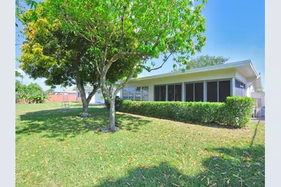 8691 NW 16th St, Pembroke Pines, FL 33024 - Photo 23