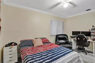 620 SW 100th Ave, Pembroke Pines, FL 33025 - Photo 41
