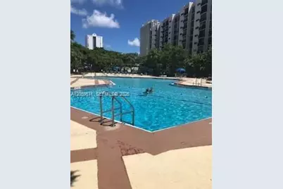 17021 N Bay Rd #910, Sunny Isles Beach, FL 33160 - Photo 13