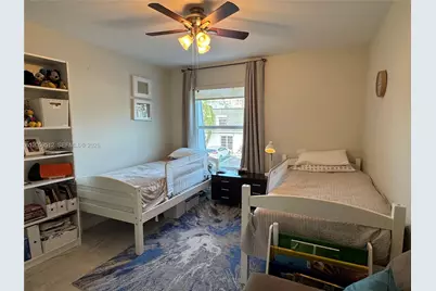 921 NE 26th Ave, Hallandale Beach, FL 33009 - Photo 11