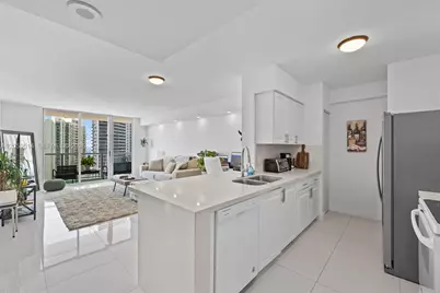1155 Brickell Bay Dr #2005, Miami, FL 33131 - Photo 19