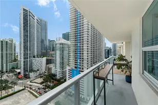 1155 Brickell Bay Dr, Miami, FL 33131 - Photo 29