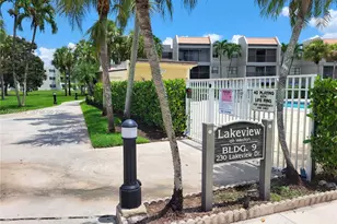 230 Lakeview Dr, Weston, FL 33326 - Photo 1