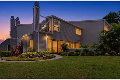 8707 Bardmoor Pl #101, Seminole, FL 33777 - Photo 3