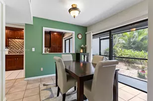 8707 Bardmoor Pl, Seminole, FL 33777 - Photo 15