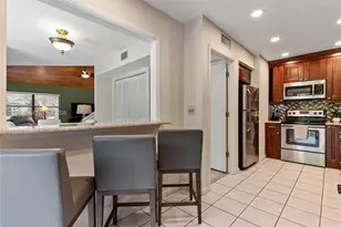 8707 Bardmoor Pl, Seminole, FL 33777 - Photo 11