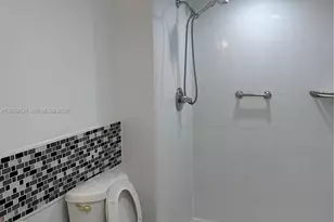 625 Biltmore Way, Coral Gables, FL 33134 - Photo 31
