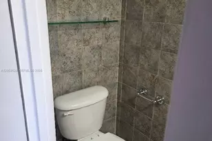 800 Parkview Dr, Hallandale Beach, FL 33009 - Photo 17