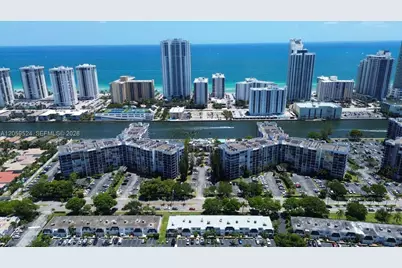 800 Parkview Dr #716, Hallandale Beach, FL 33009 - Photo 9