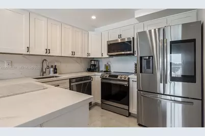 2900 NE 30th St #F7, Fort Lauderdale, FL 33306 - Photo 7