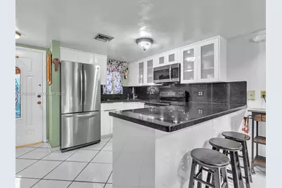 5530 W 26th Ct #102, Hialeah, FL 33016 - Photo 5