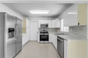 15543 SW 107th Ct, Miami, FL 33157 - Photo 7