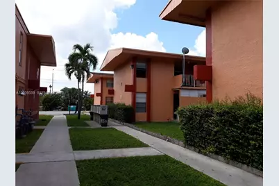 6850 W 14th Ct #A24, Hialeah, FL 33014 - Photo 5
